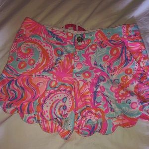 Lilly Pulitzer scalloped shorts